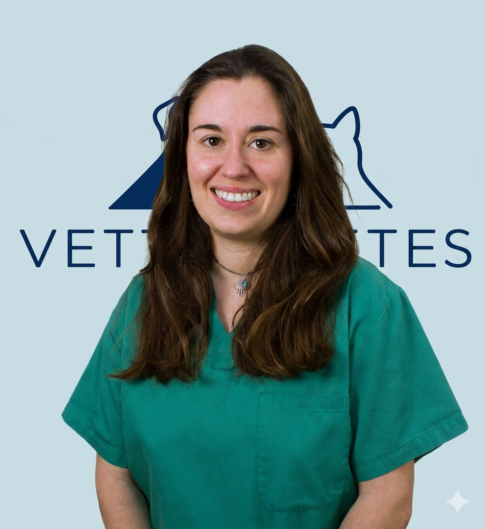 Elena Cirerol Viada, veterinaria y directora técnica de Clínica Veterinaria Tendetes.